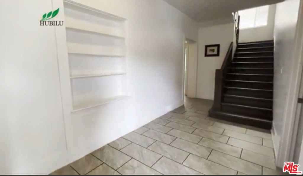 1981 Estrella Avenue - Photo 2
