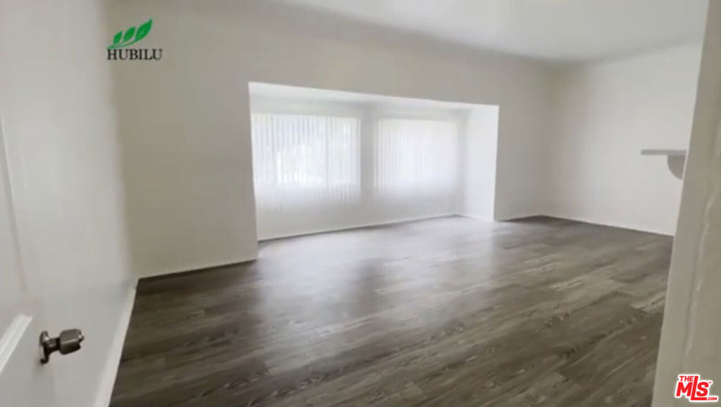 1981 Estrella Avenue - Photo 6