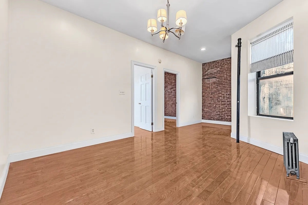 537 W 158th St - Photo 4