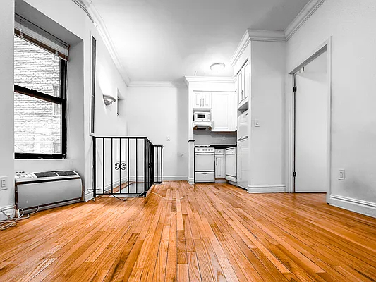East 58th Street /2nd Ave - Photo 1