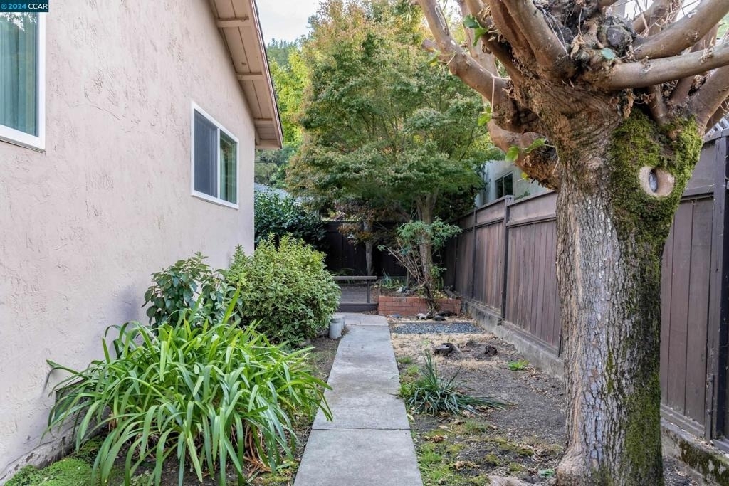 2315 Hoytt Ct - Photo 37
