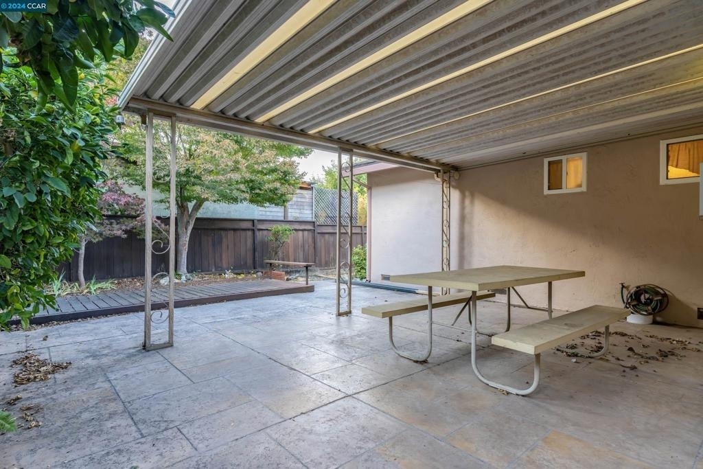 2315 Hoytt Ct - Photo 36