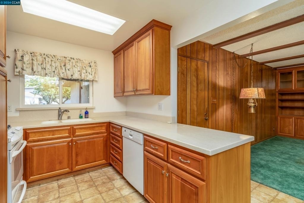 2315 Hoytt Ct - Photo 9