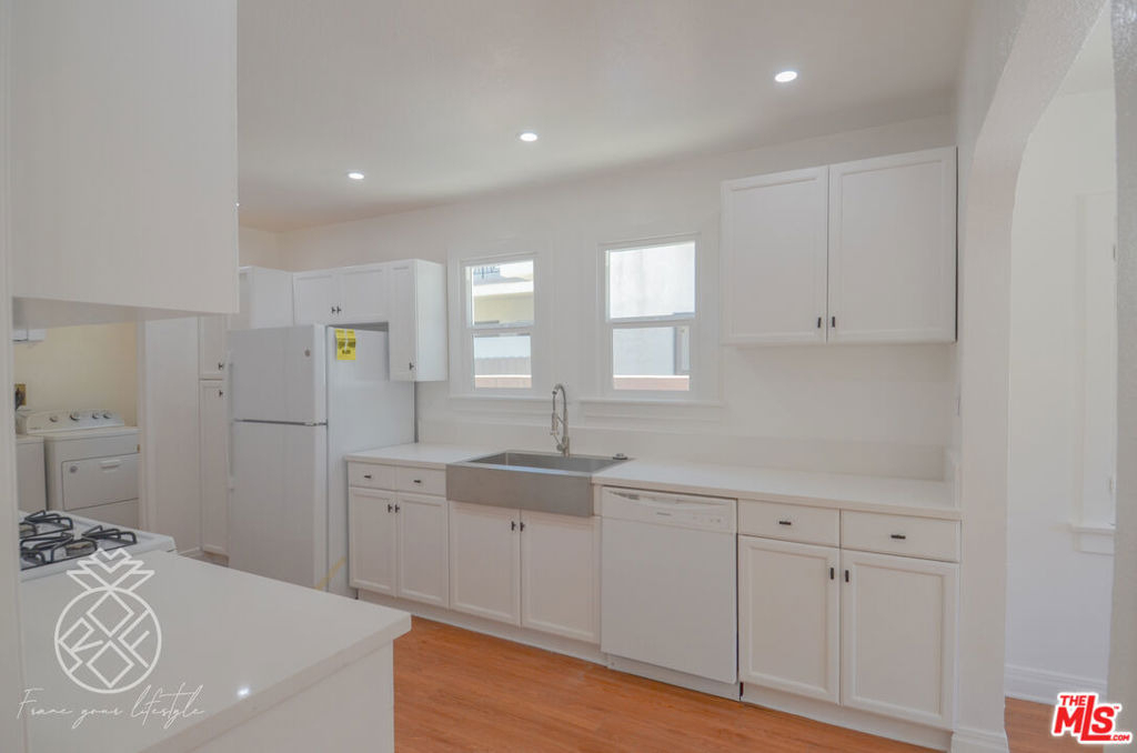 1845 Midvale Avenue - Photo 32