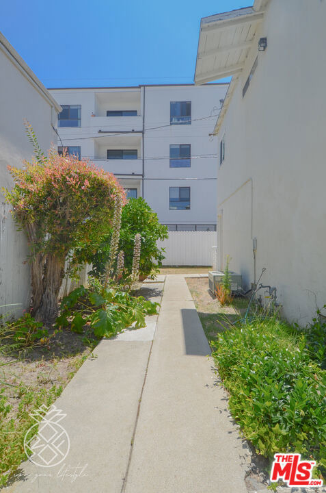 1845 Midvale Avenue - Photo 30