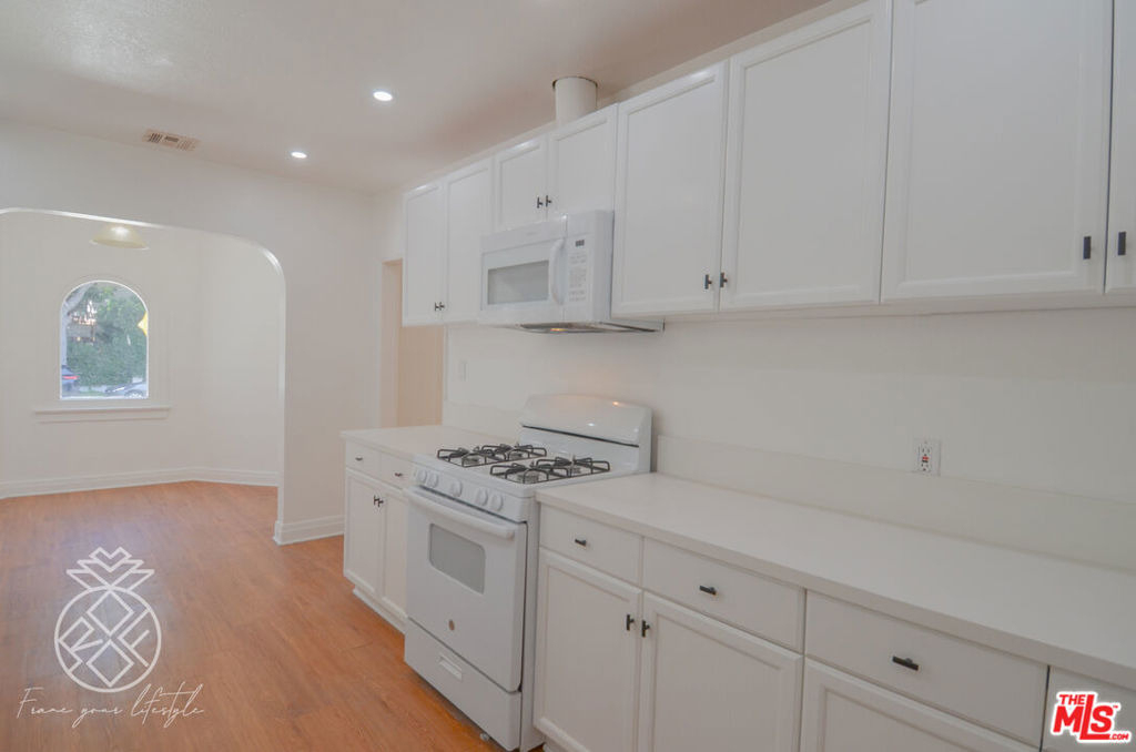 1845 Midvale Avenue - Photo 35