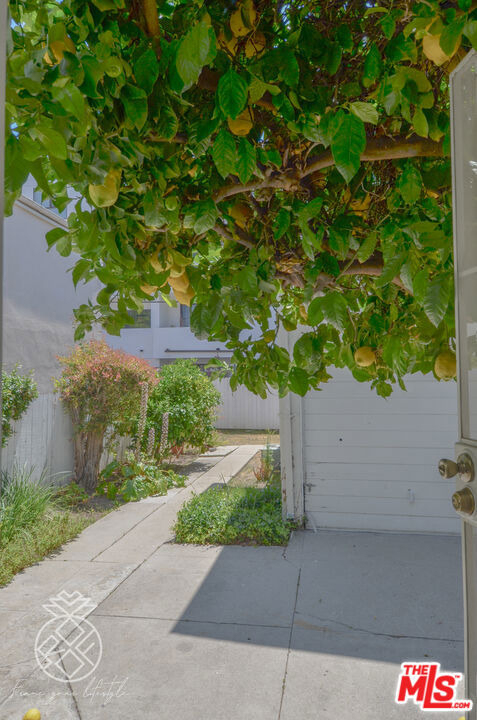 1845 Midvale Avenue - Photo 27