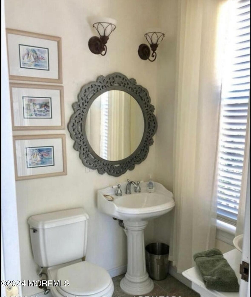 409 Main Avenue - Photo 9