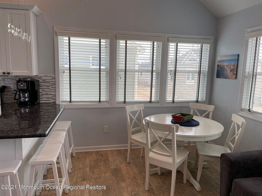 106 W Pompano Way - Photo 18