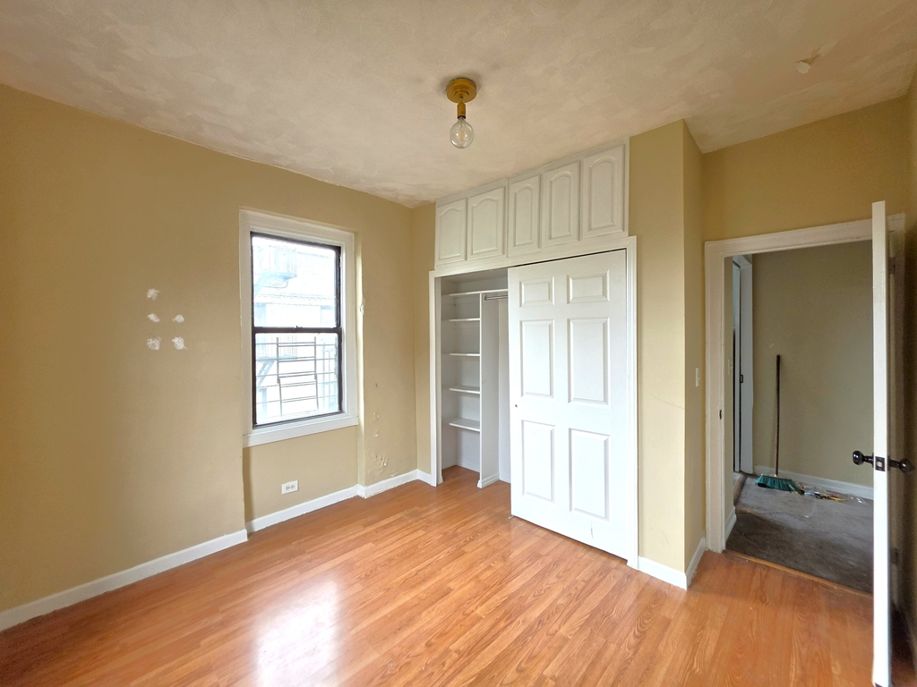 21-77 33rd Street - Photo 10