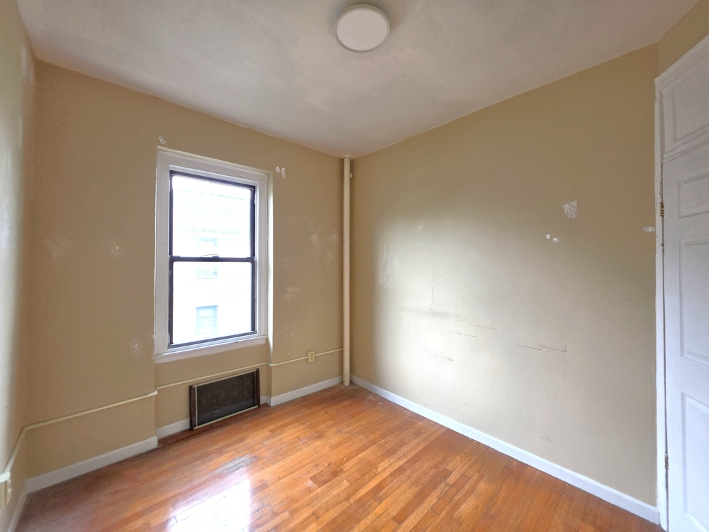 21-77 33rd Street - Photo 11