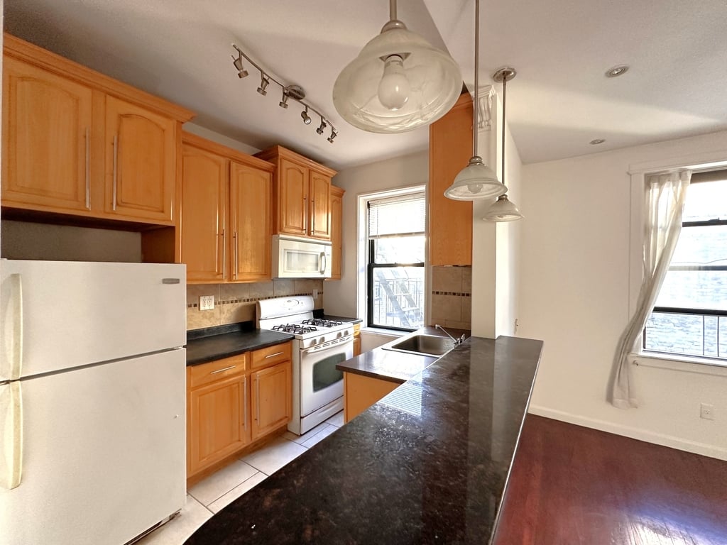 21-15 33rd Street - Photo 0