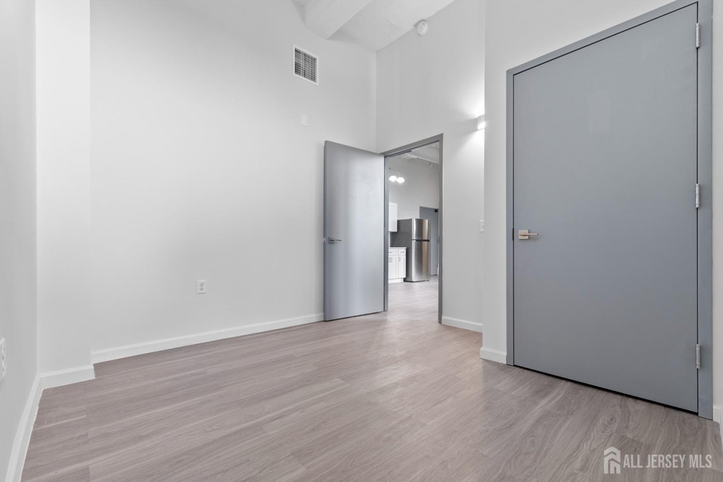 226 New Brunswick Avenue - Photo 11