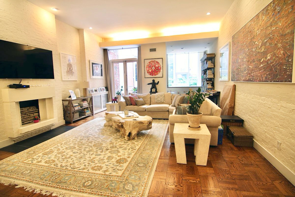 39 West 89th Street - Photo 1