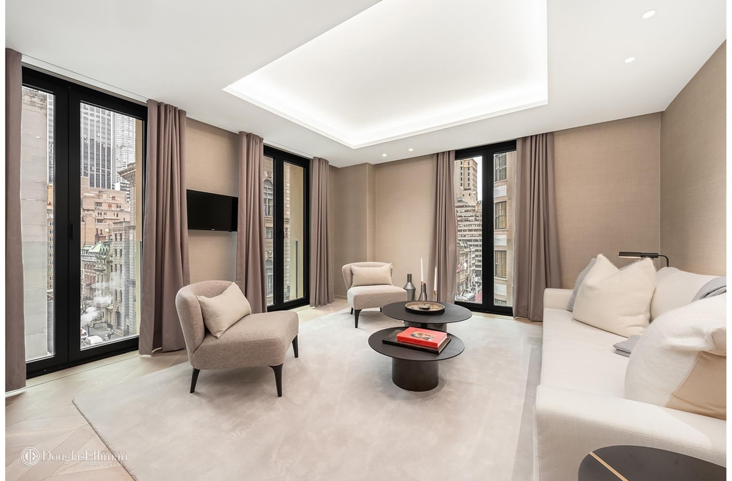 685 Fifth Ave - Photo 0