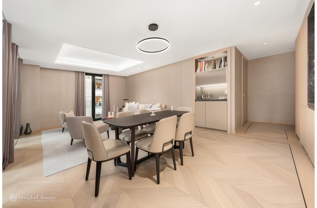685 Fifth Ave - Photo 3