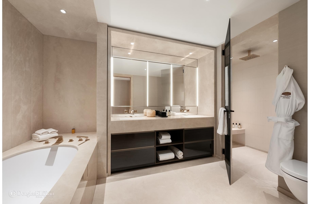 685 Fifth Ave - Photo 5