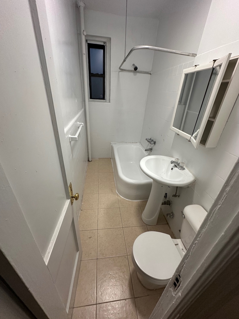 1544 Gillespie Avenue - Photo 9
