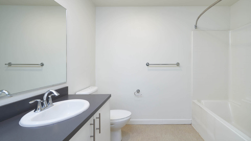 4715 42nd Ave Sw - Photo 5