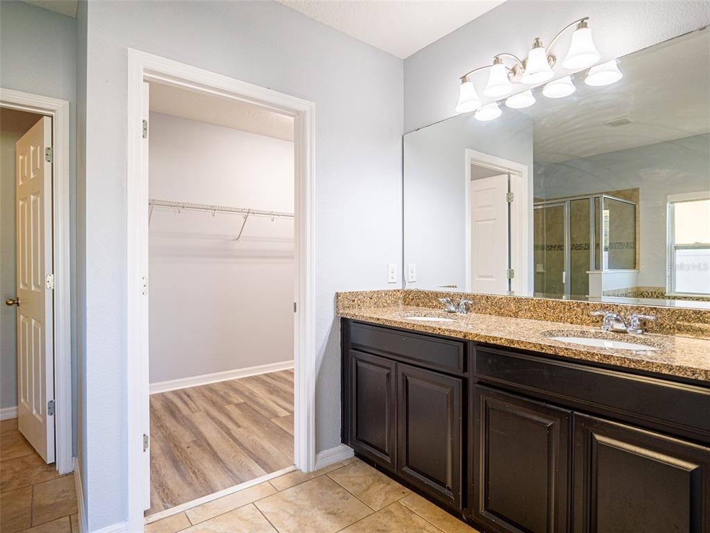 438 Vitoria Road - Photo 22
