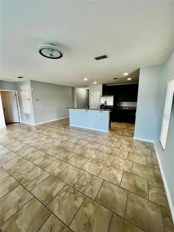 438 Vitoria Road - Photo 2