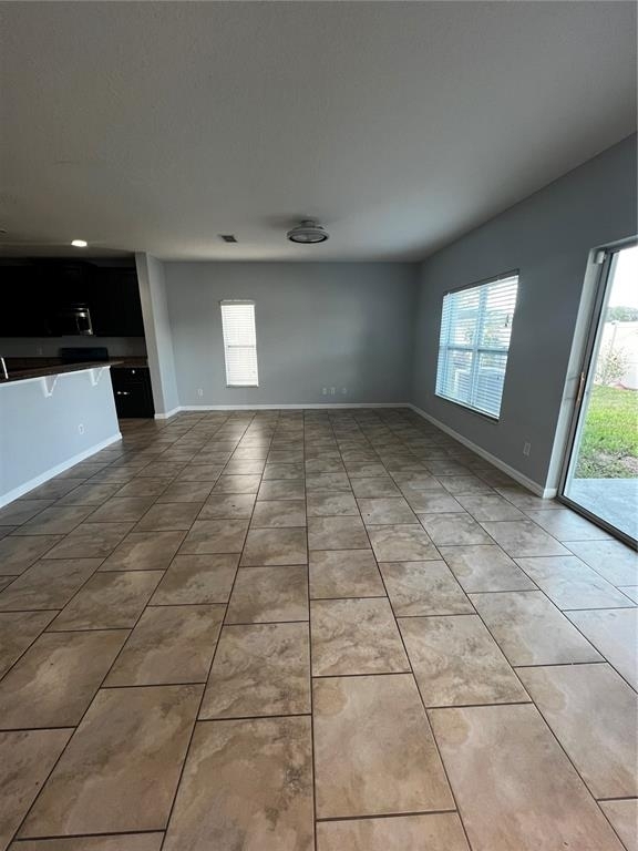 438 Vitoria Road - Photo 3