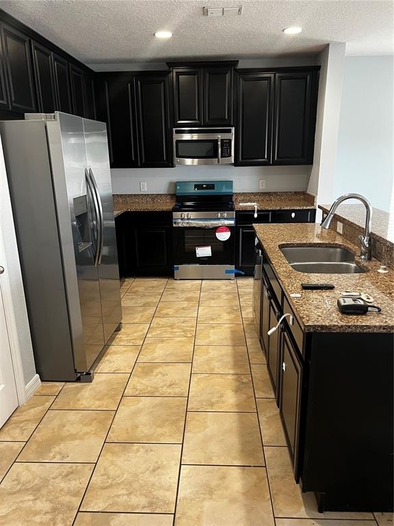 438 Vitoria Road - Photo 4