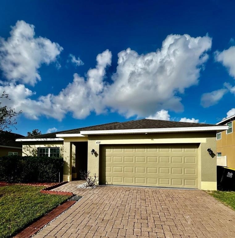 438 Vitoria Road - Photo 0