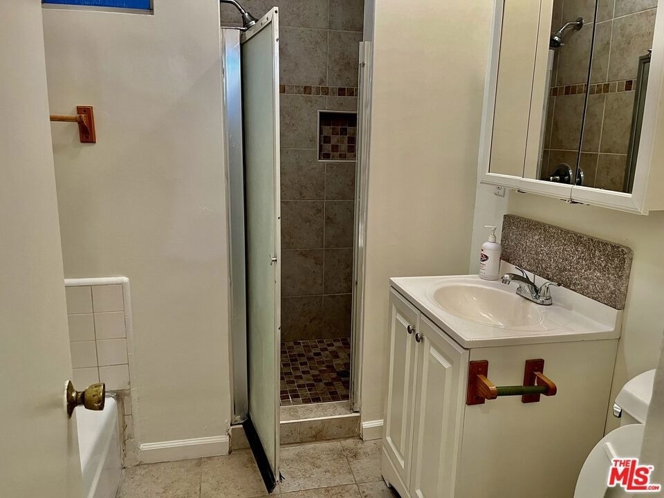 4702 W 17th Street - Photo 4