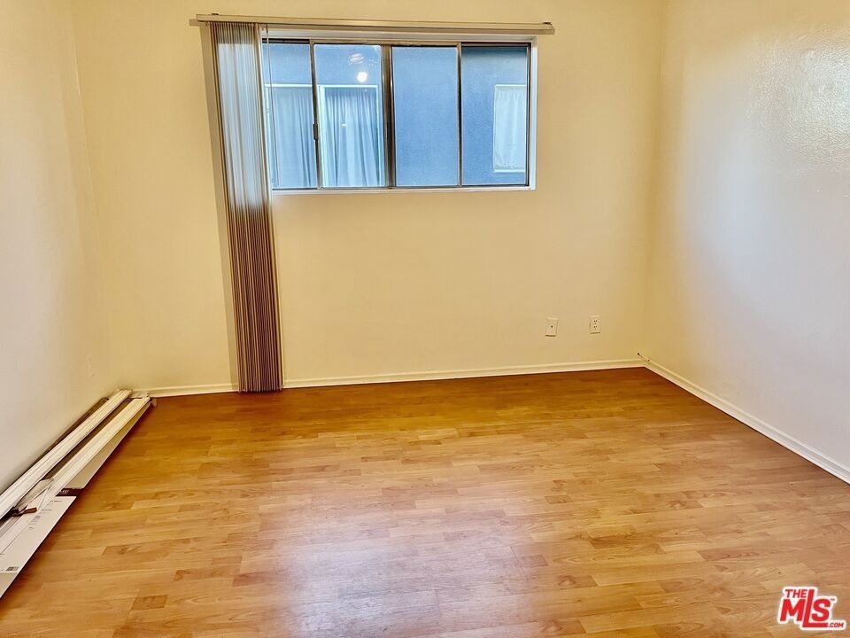 4702 W 17th Street - Photo 8