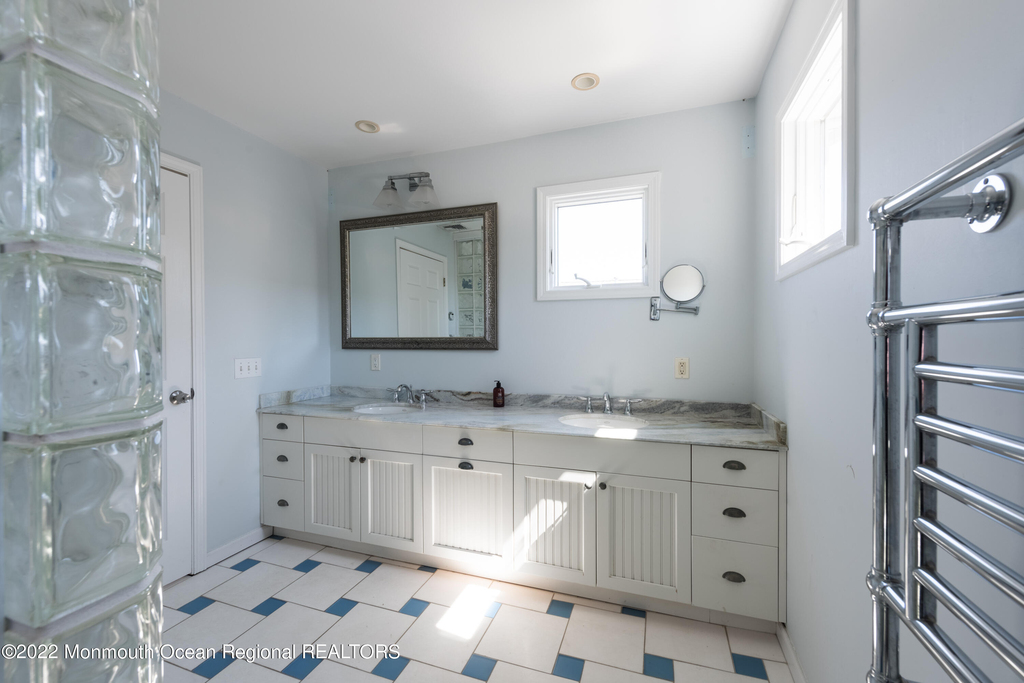 164 Osborne Avenue - Photo 3