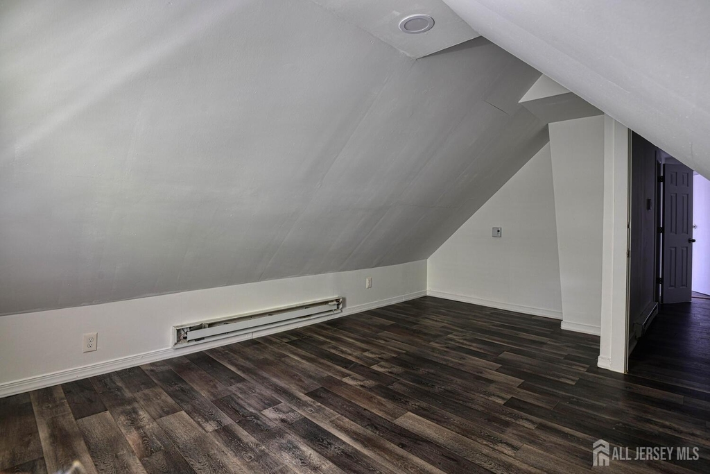 212 Easton Avenue - Photo 20