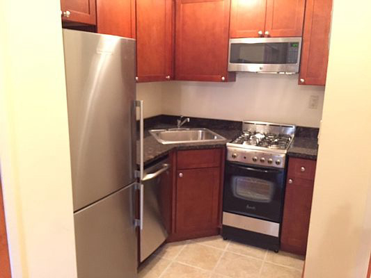 331 West 76th Street - Photo 10