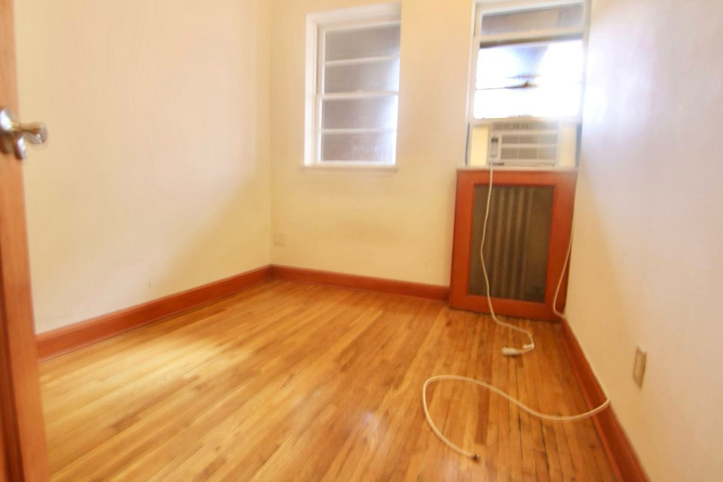 331 West 76th Street - Photo 9