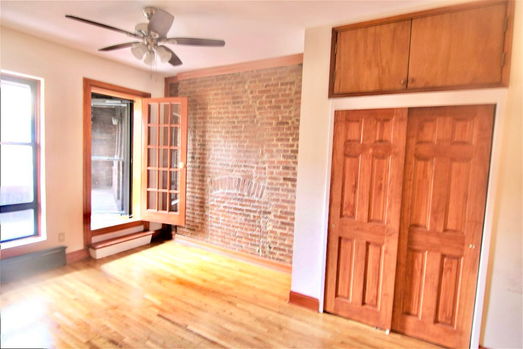 331 West 76th Street - Photo 4