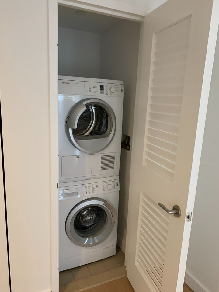 550 West 45th Street - Photo 12