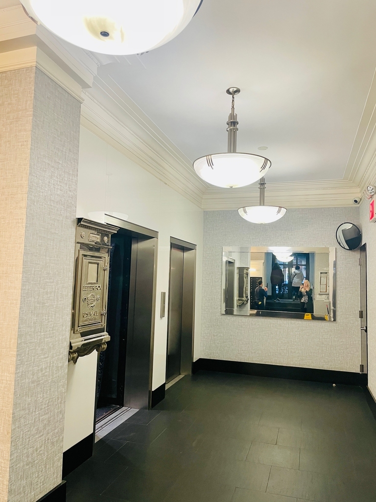 West 55th Street - Photo 8