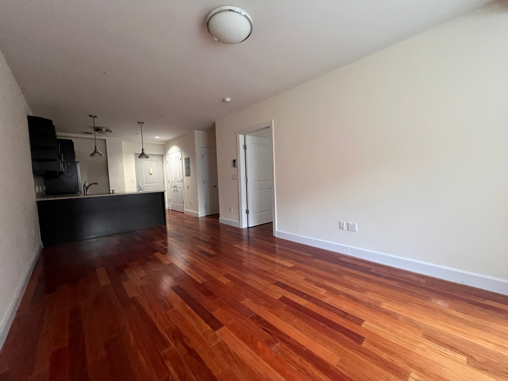 83-30 Kew Gardens Road - Photo 4