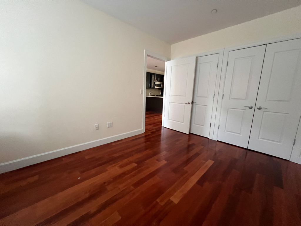 83-30 Kew Gardens Road - Photo 6