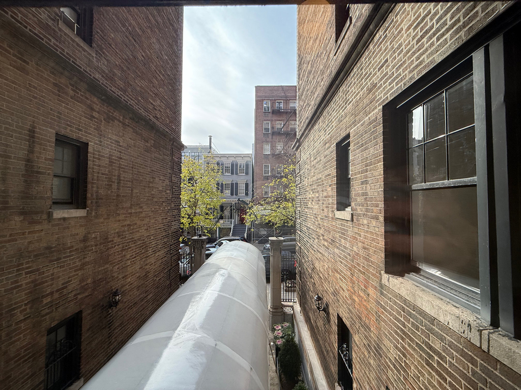 115 East 92nd Street - Photo 11