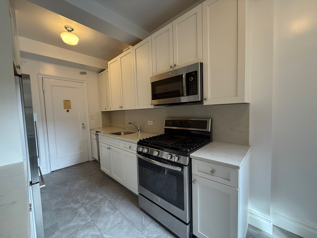 115 East 92nd Street - Photo 10