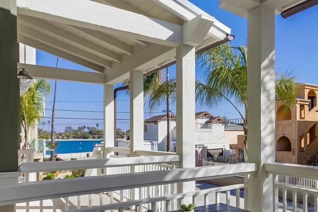 834 Santa Barbara Pl - Photo 1