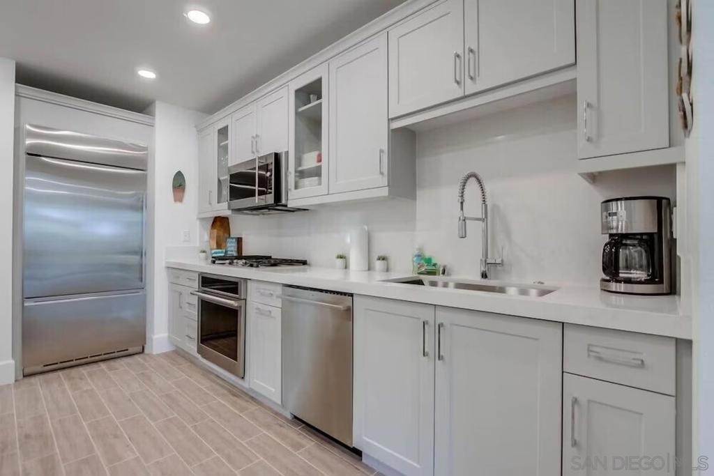 834 Santa Barbara Pl - Photo 12