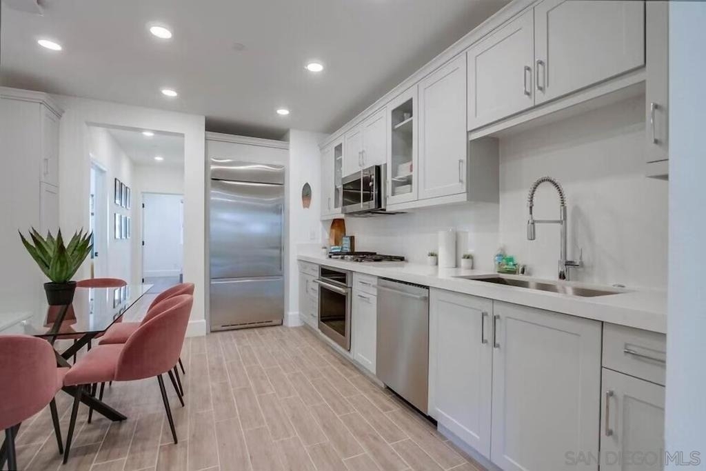 834 Santa Barbara Pl - Photo 8
