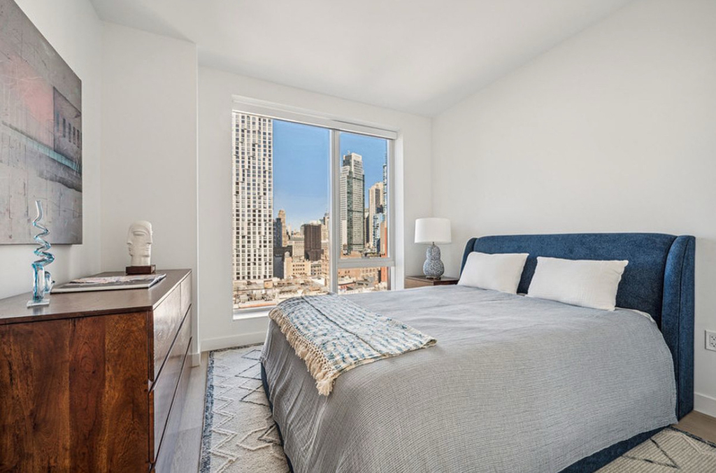 Hanover Place - Photo 2