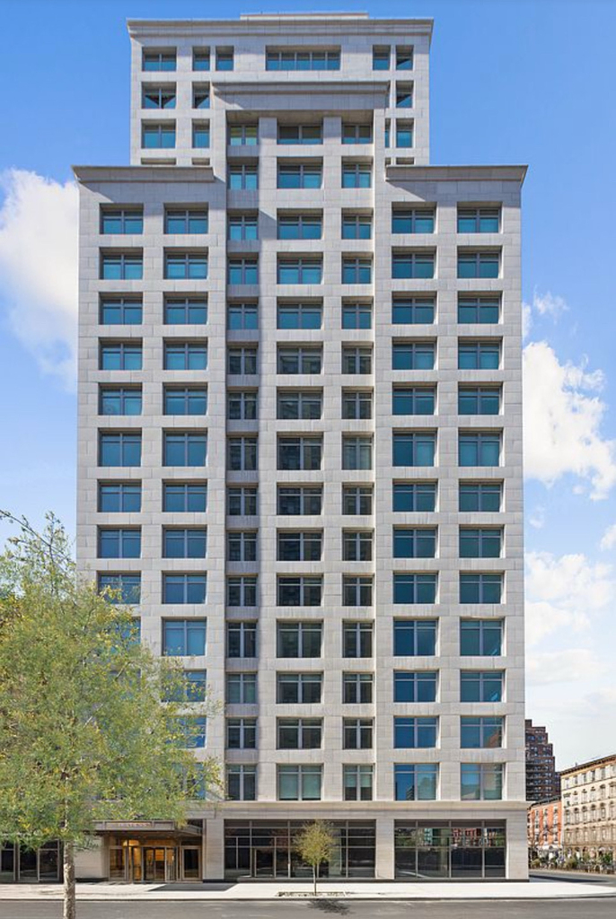 East 83rd Street - Photo 17