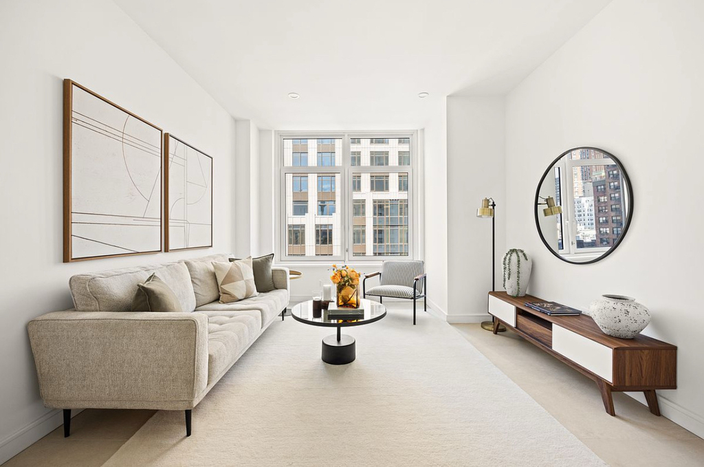 East 83rd Street - Photo 3