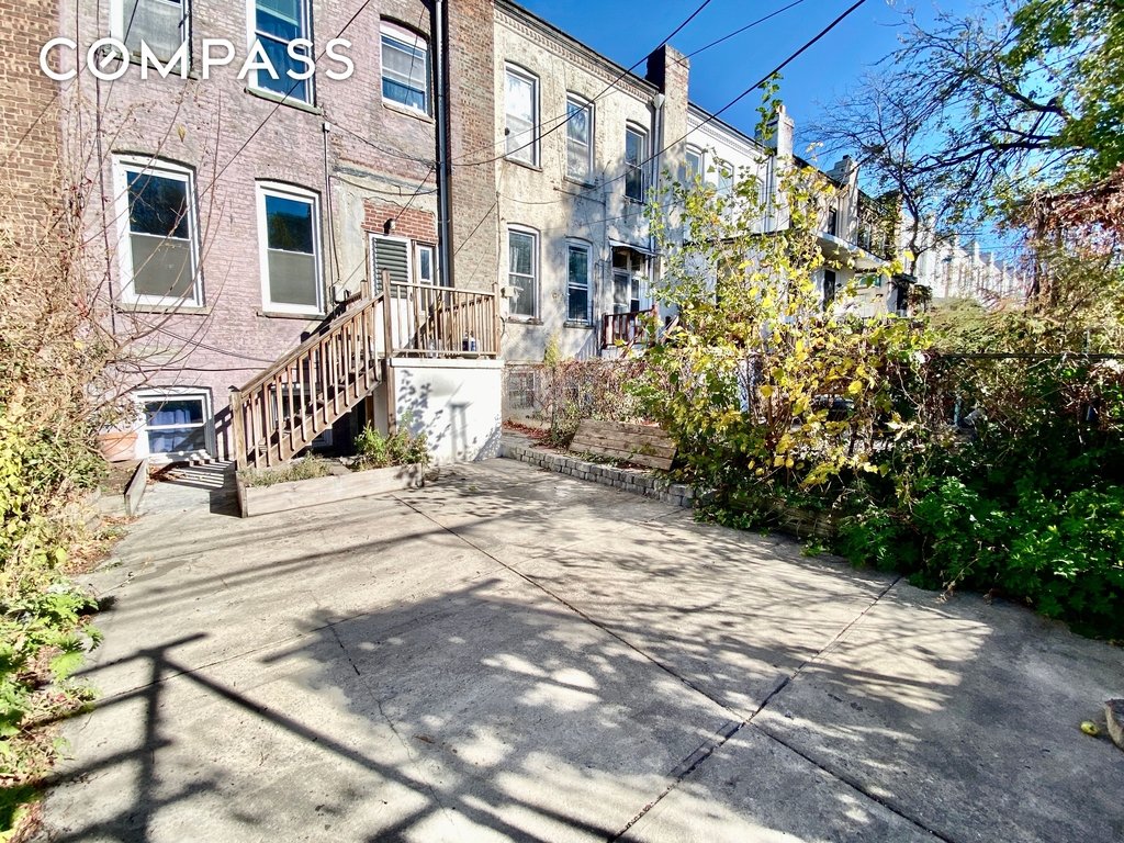 234 61st St - Photo 10
