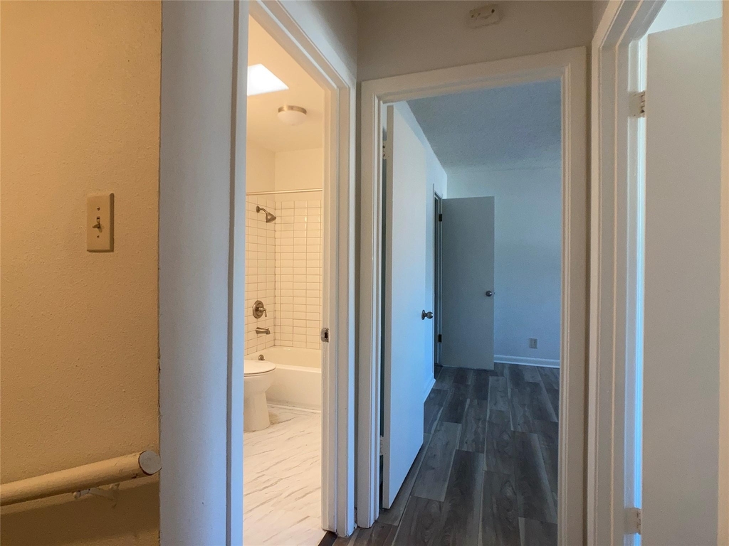 2303 Mission Hill Dr - Photo 13