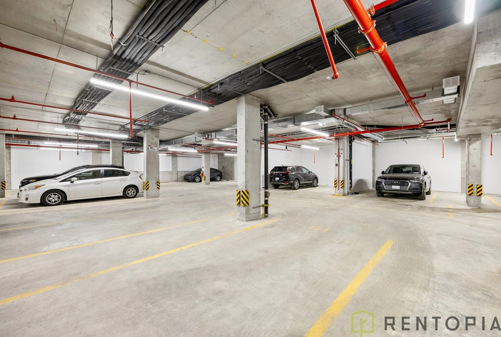 1499 Bedford Avenue - Photo 19